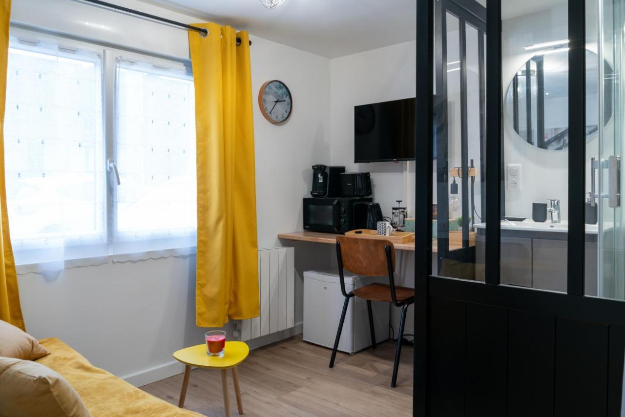 Belle Petite Privee De 9m2, Avec Sdc Et Wc, Wifi Et Netflix Apartment *